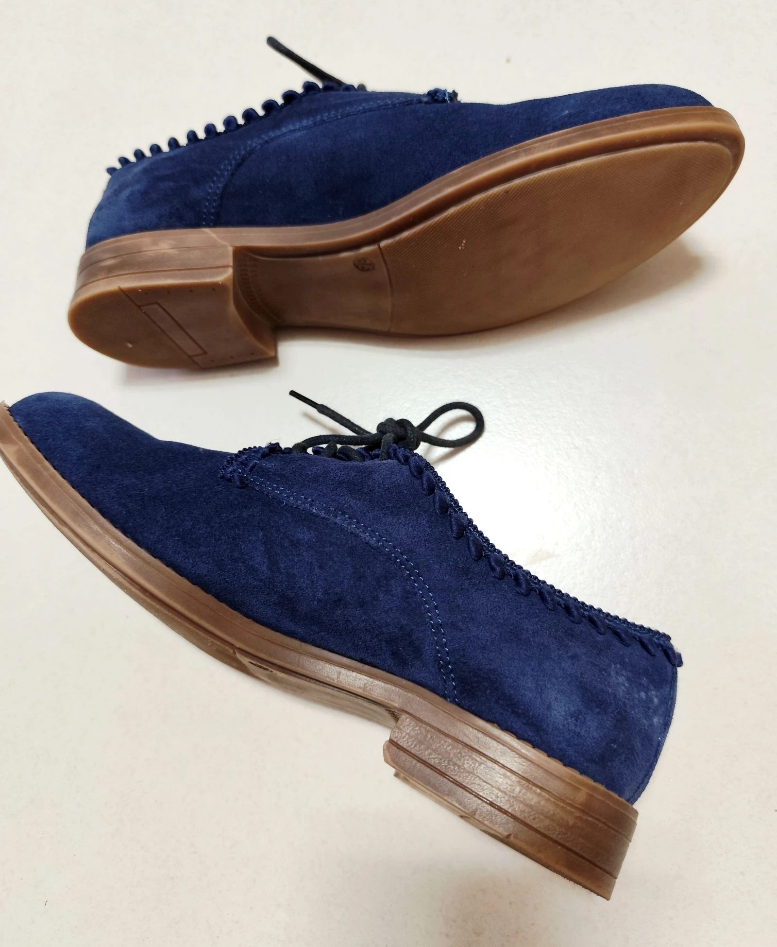 Sapatos de Camurça para Mulher marca Bracci (T.36)